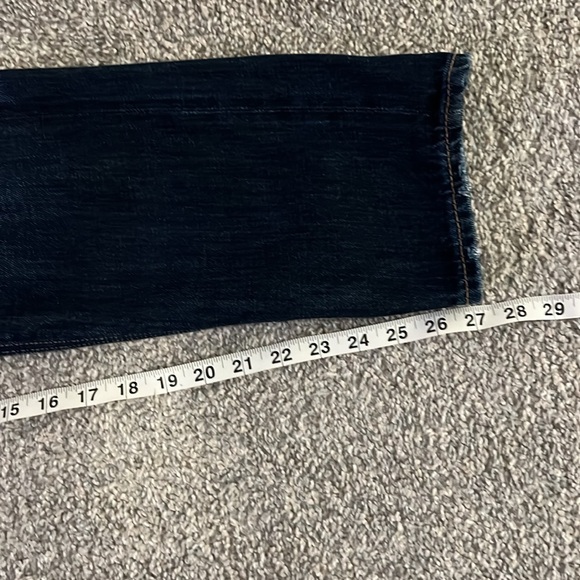 Women’s American Eagle Tomgirl Jeans. Size 4. - Picture 11 of 11
